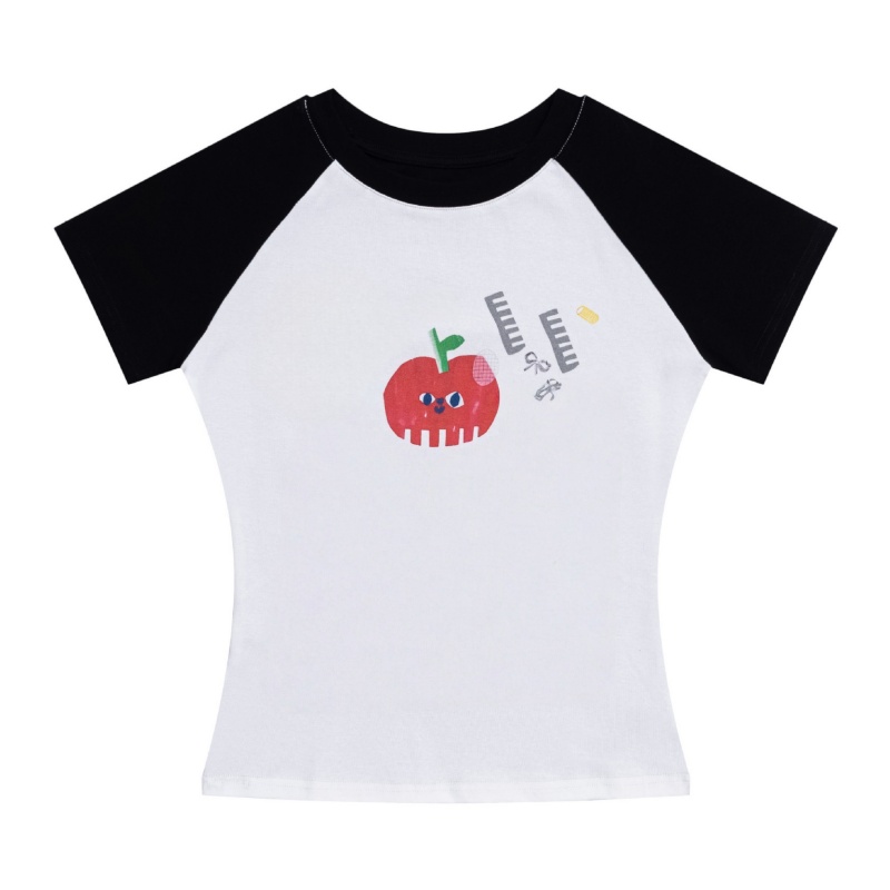 Creative Apple-Print T-Shirt — Black & White Colorblock
